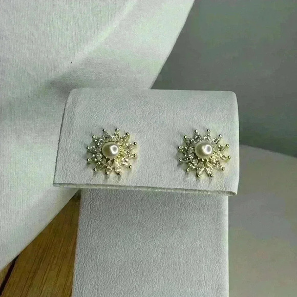 STERLING SILVER 14K GOLD PEARL AND SIMULATED DIAMOND NECKLACE AND EARRING SET - Picture 3 of 4